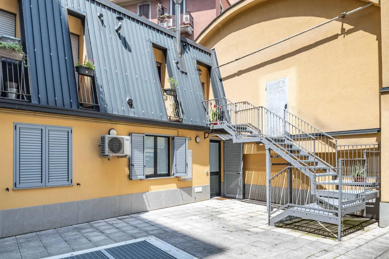 Apartamento RELSTAY - Porta Romana - Large Studio Milán Italia